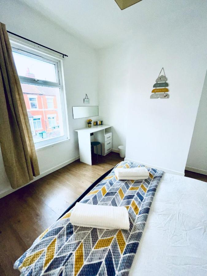 Cheerful Town House In Centre
