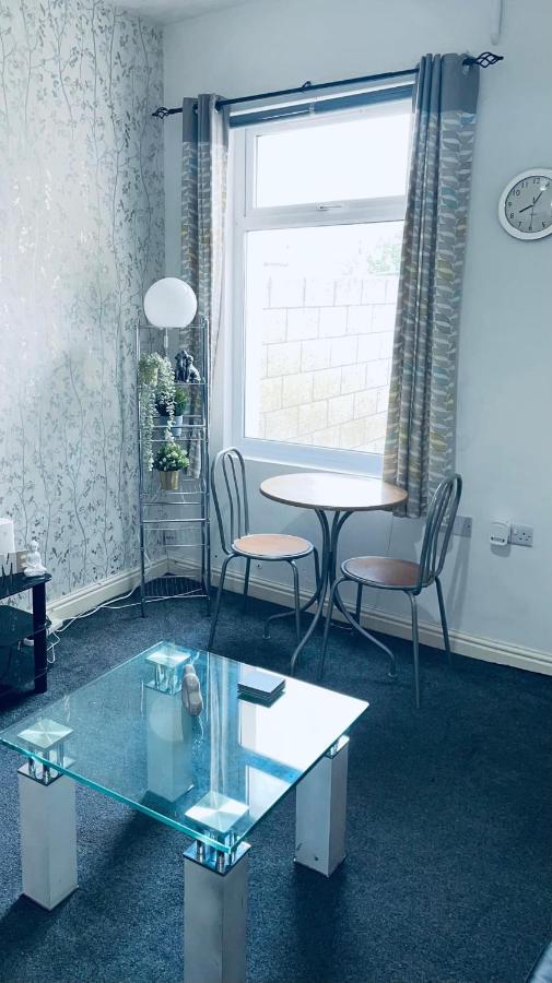 Cheerful Town House In Centre Apartment *